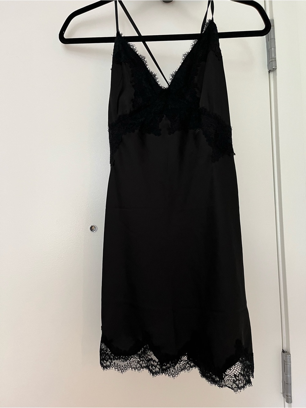 Abercrombie & Fitch Black Lace-Trim Satin Slip